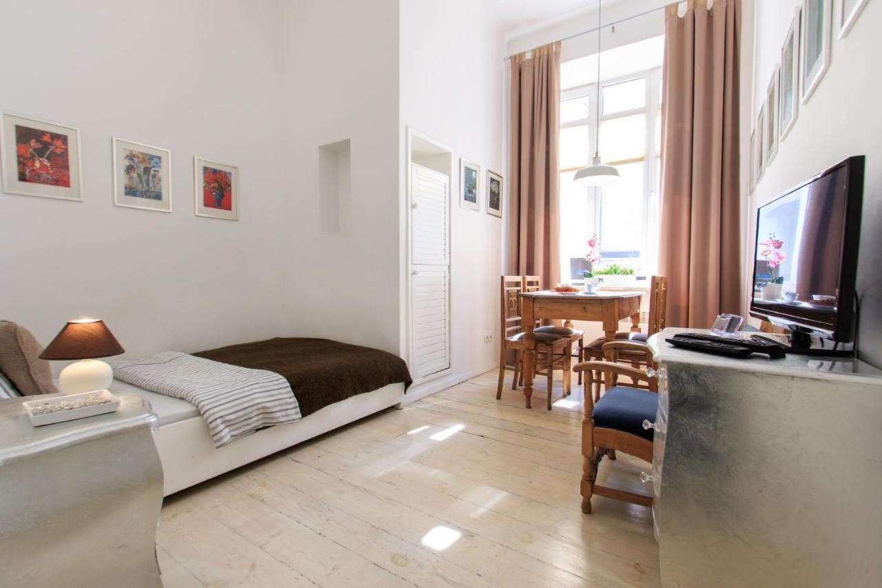 Rental Apartments Poznanska Warsaw Exterior photo